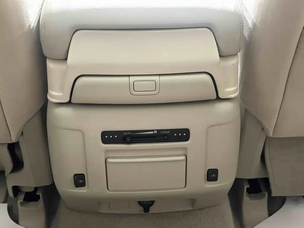 Nissan Patrol 2020 — фото 16