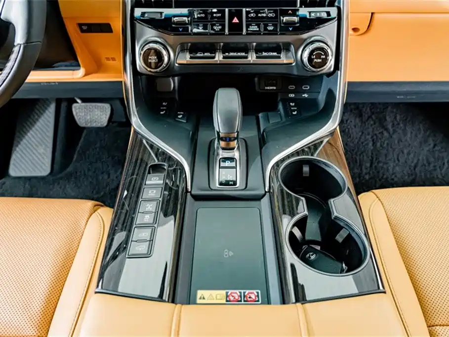Lexus LX 2025 — фото 15