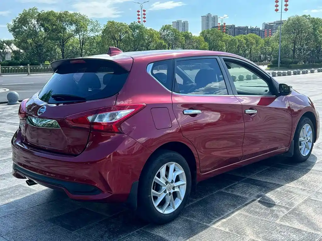 Nissan Tiida 2023