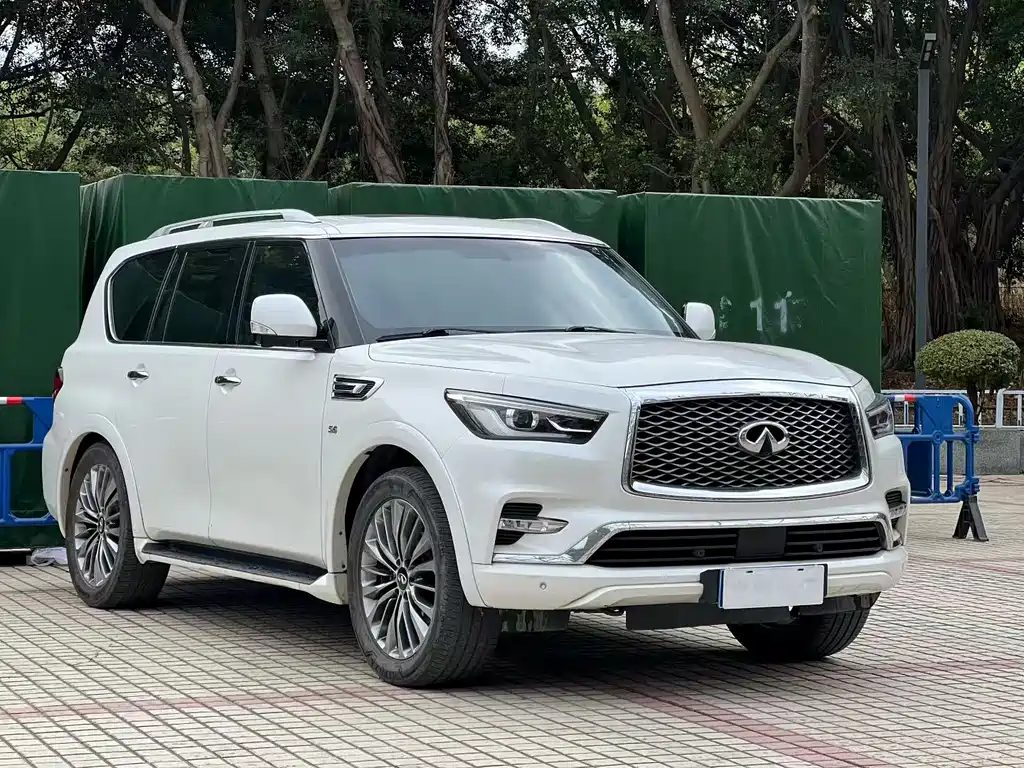 Infiniti QX80 2020 — фото 2