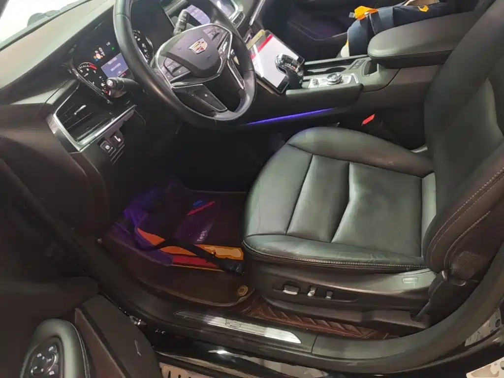 Cadillac XT5 2019 — фото 15