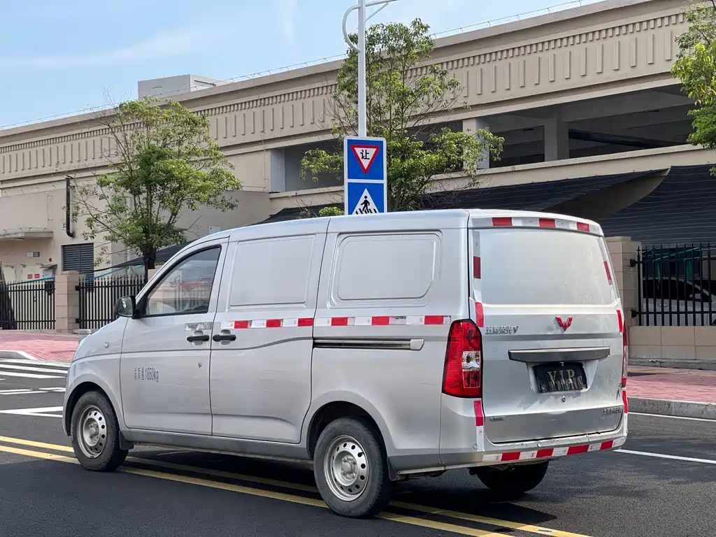 Wuling Rongguang V 2019