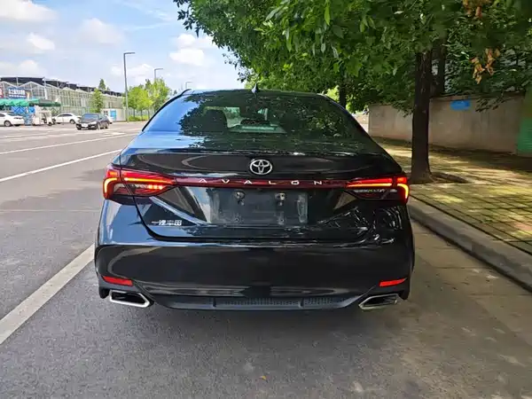 Toyota Avalon 2023