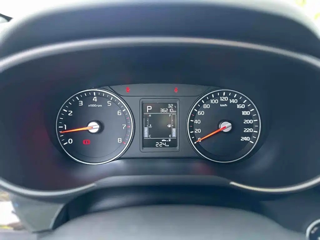 Kia KX3 Proud Running 2015 — фото 10
