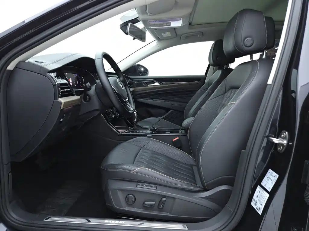 Volkswagen Passat 2019 — фото 19