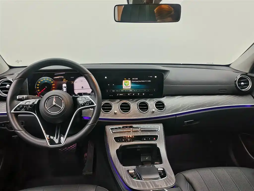 Mercedes-Benz E-Class 2021 — фото 13