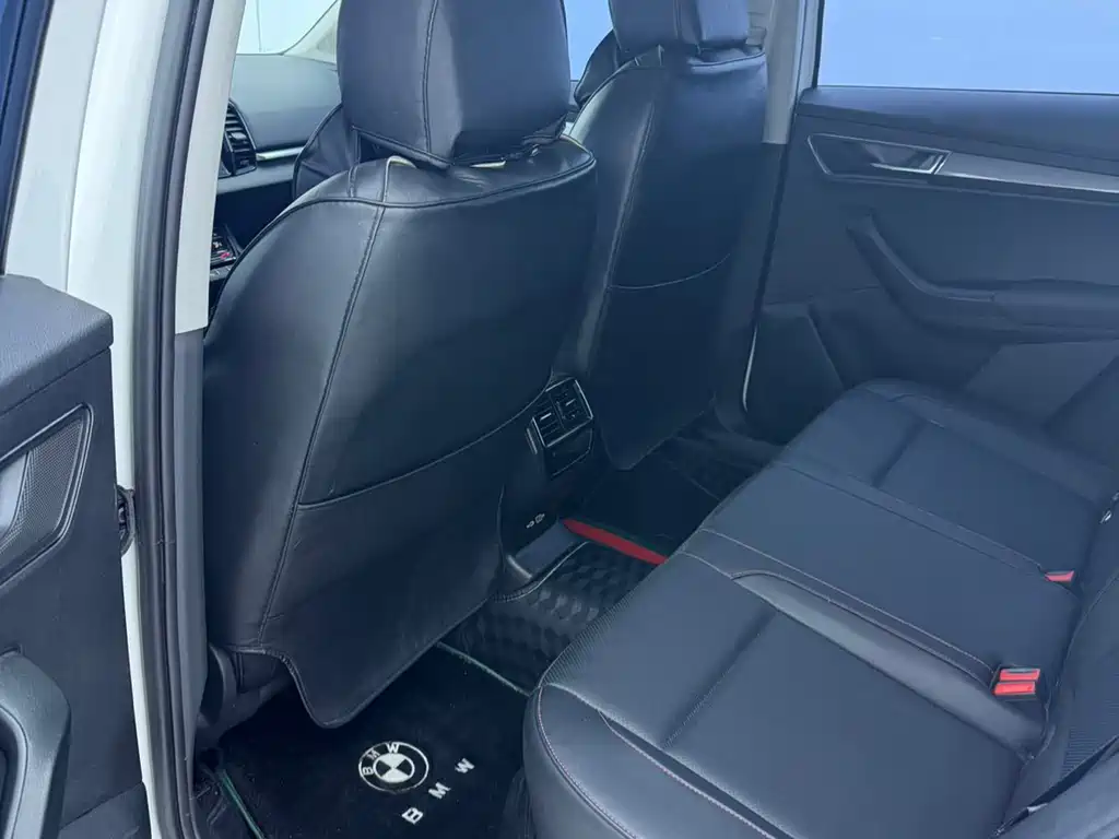 Skoda Karoq 2022 — фото 12
