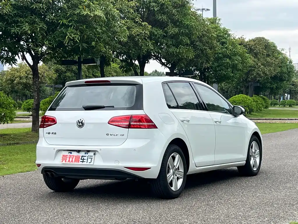 Volkswagen Golf 2014