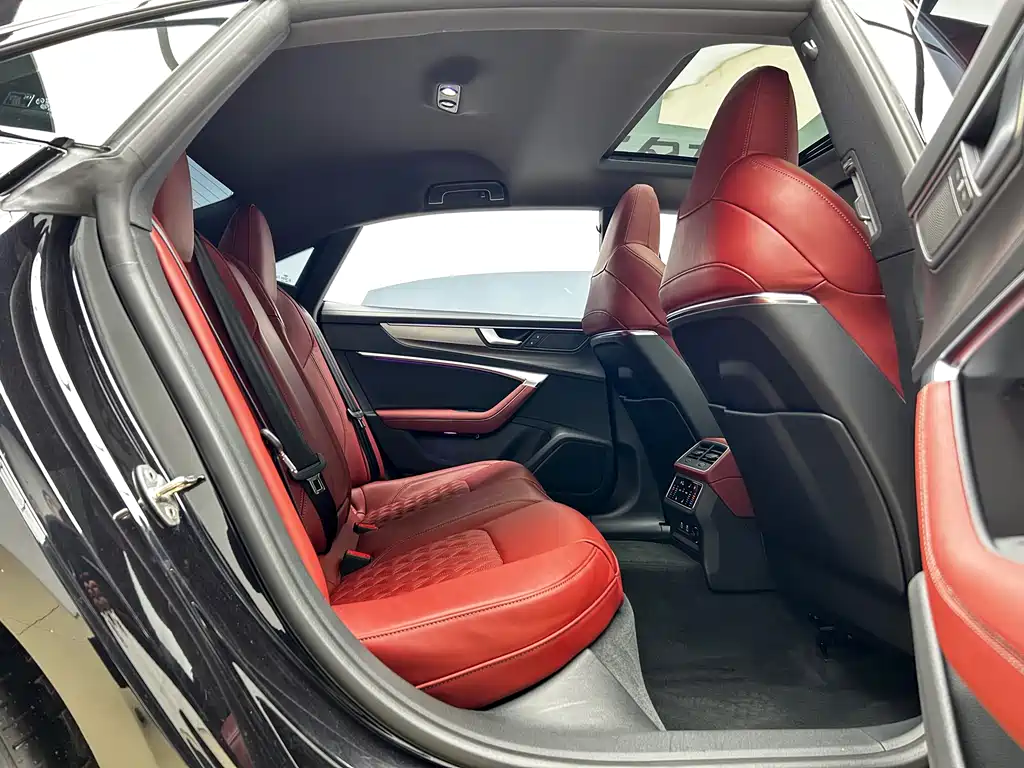 Audi A7L 2025 — фото 20