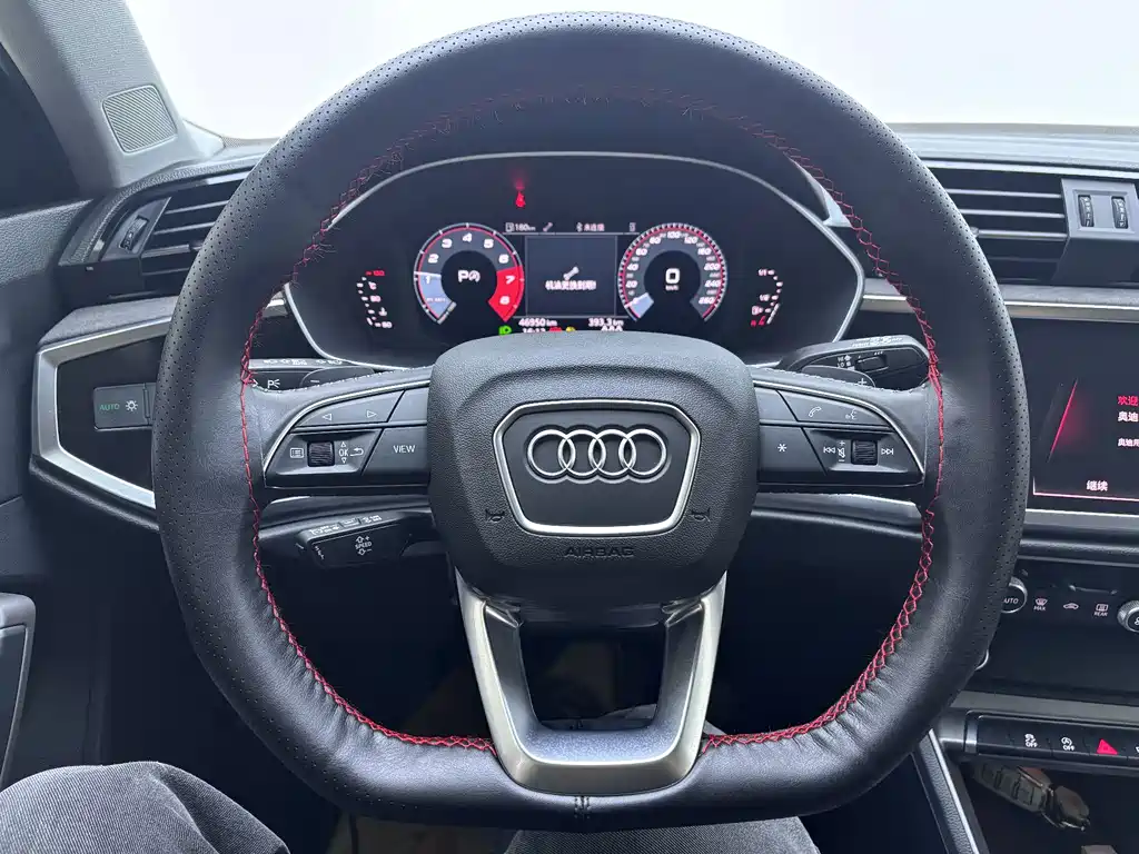 Audi Q3 2022 — фото 19