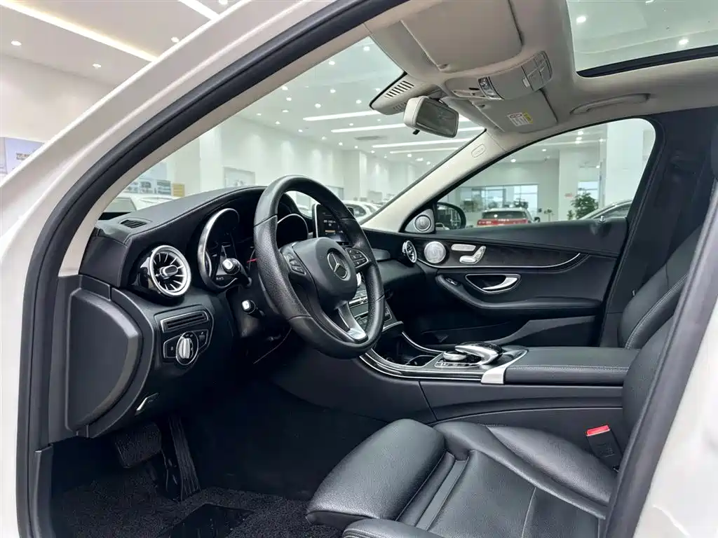 Mercedes-Benz C-Class 2018