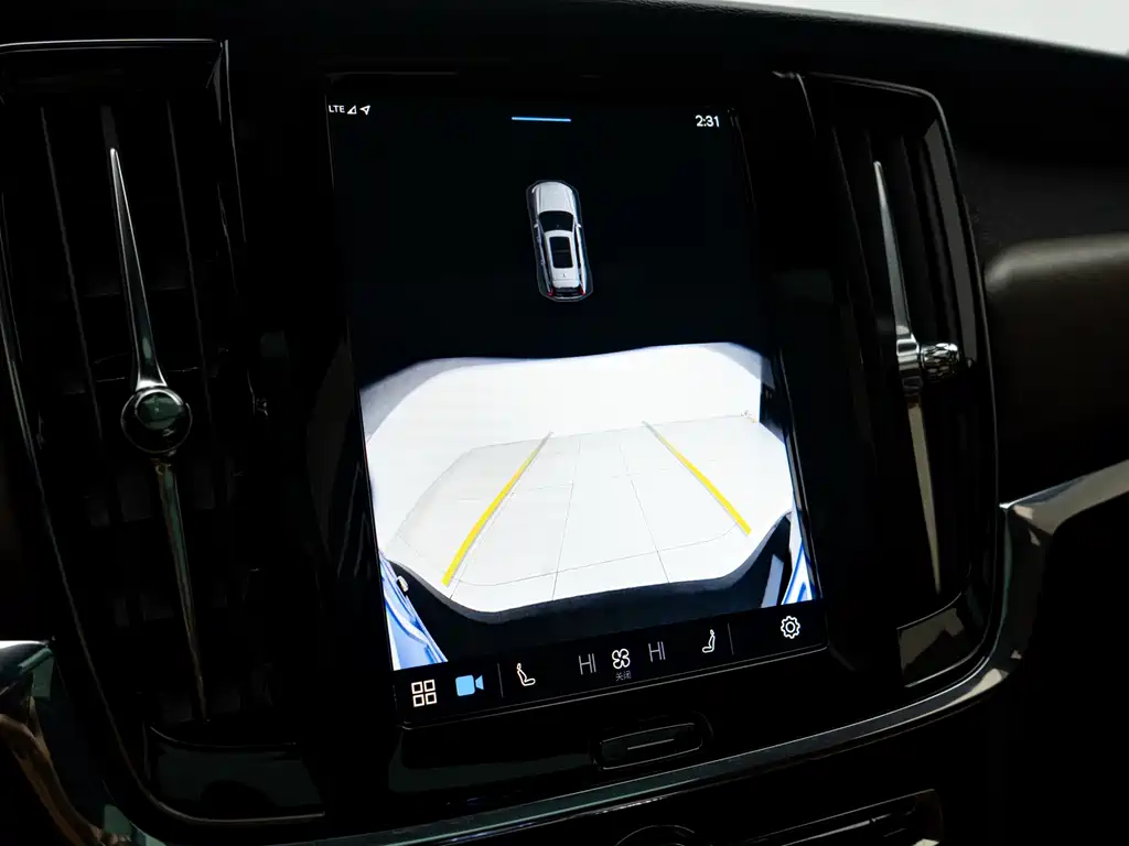 Volvo V90 2025 — фото 12