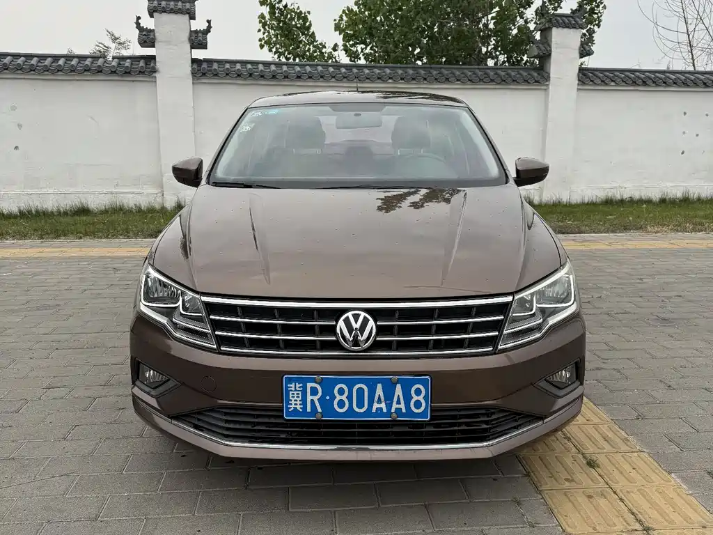 Volkswagen Jetta 2017 — фото 2