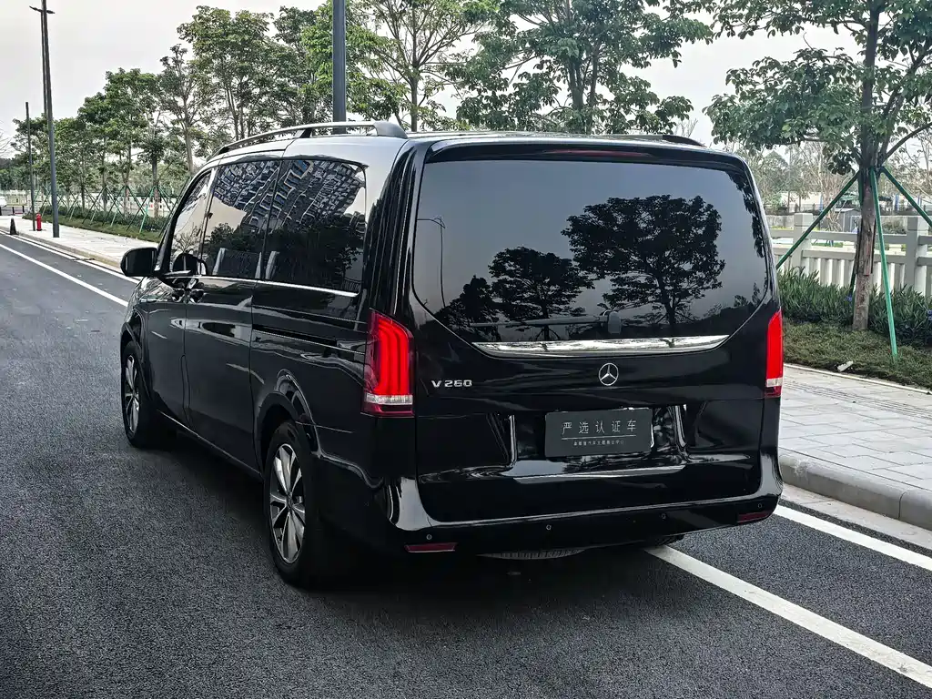 Mercedes-Benz V-Class 2022 — фото 4