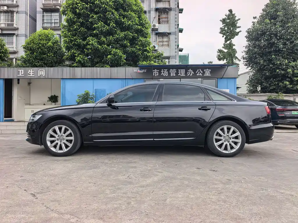 Audi A6L 2012