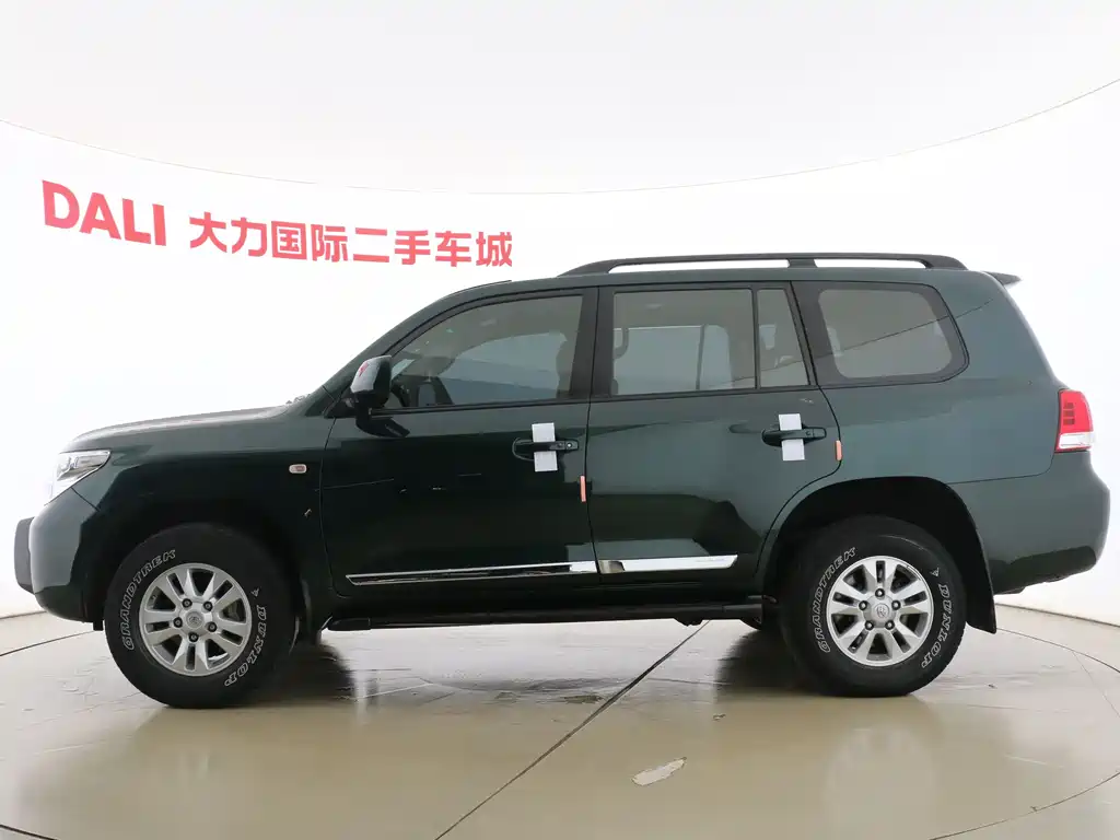 Toyota Land Cruiser 2011 — фото 5