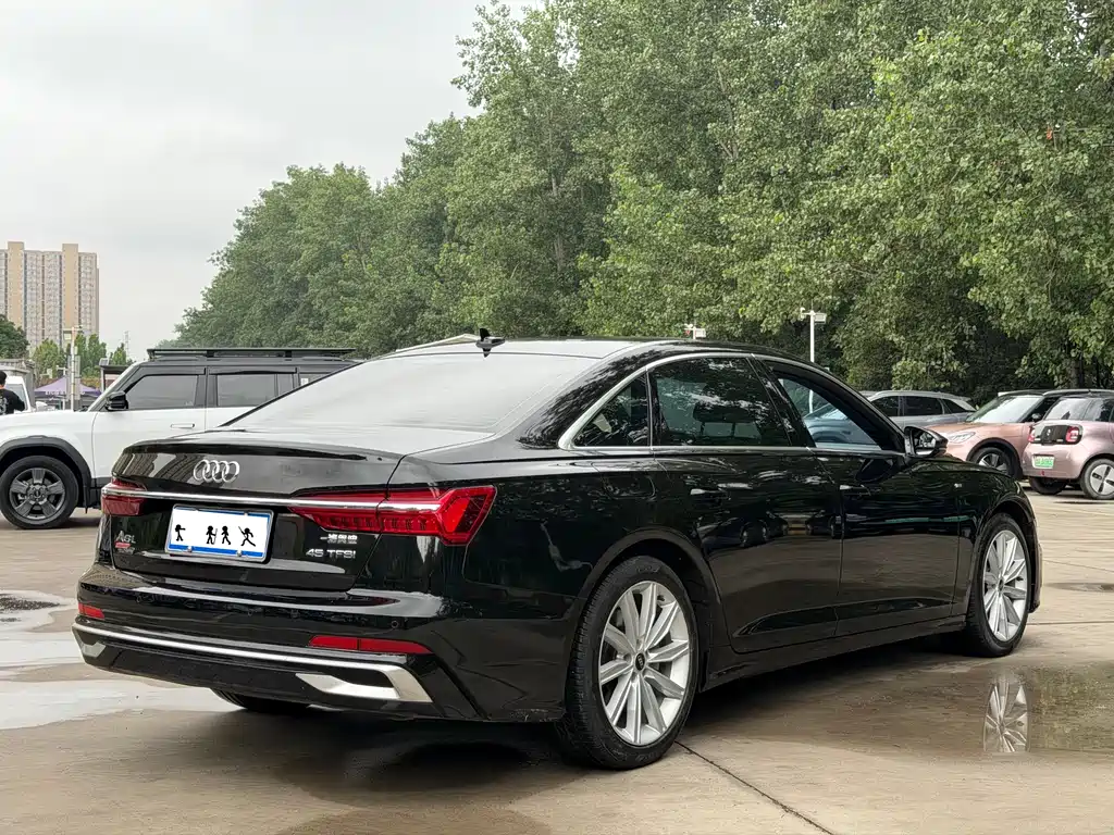 Audi A6L 2023