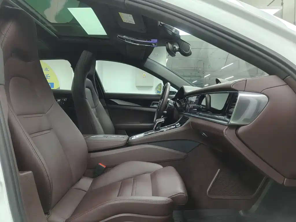 Porsche Panamera Hybrid 2019 — фото 19