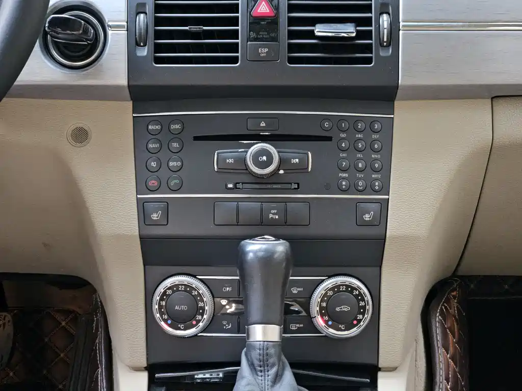 Mercedes-Benz GLK-Class 2009 — фото 16