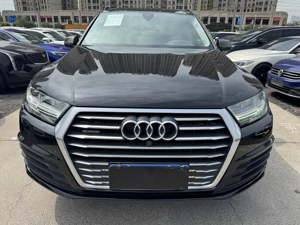 Audi Q7 2018 — фото 2