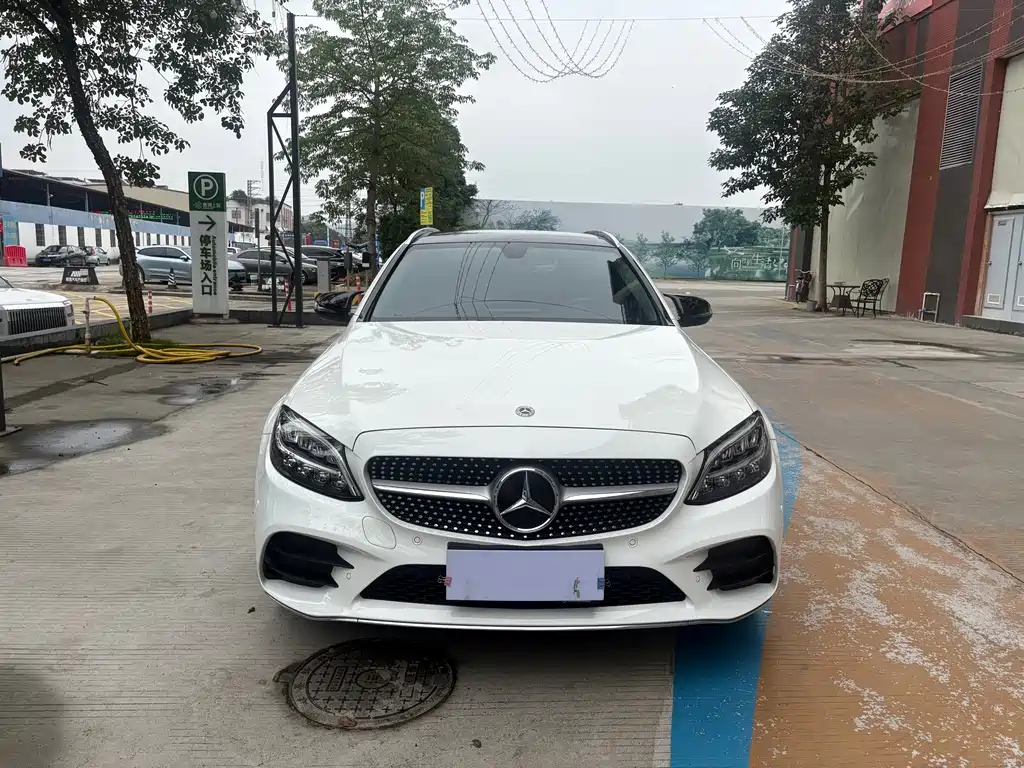 Mercedes-Benz C-Class 2021