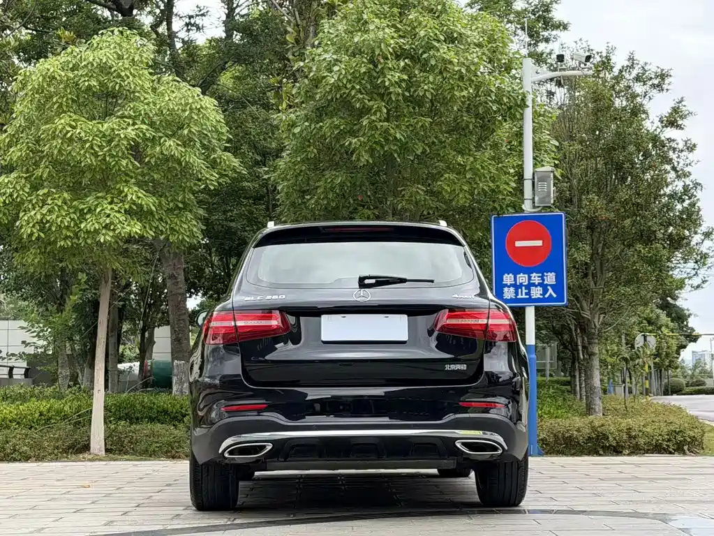 Mercedes-Benz GLC 2018 — фото 8