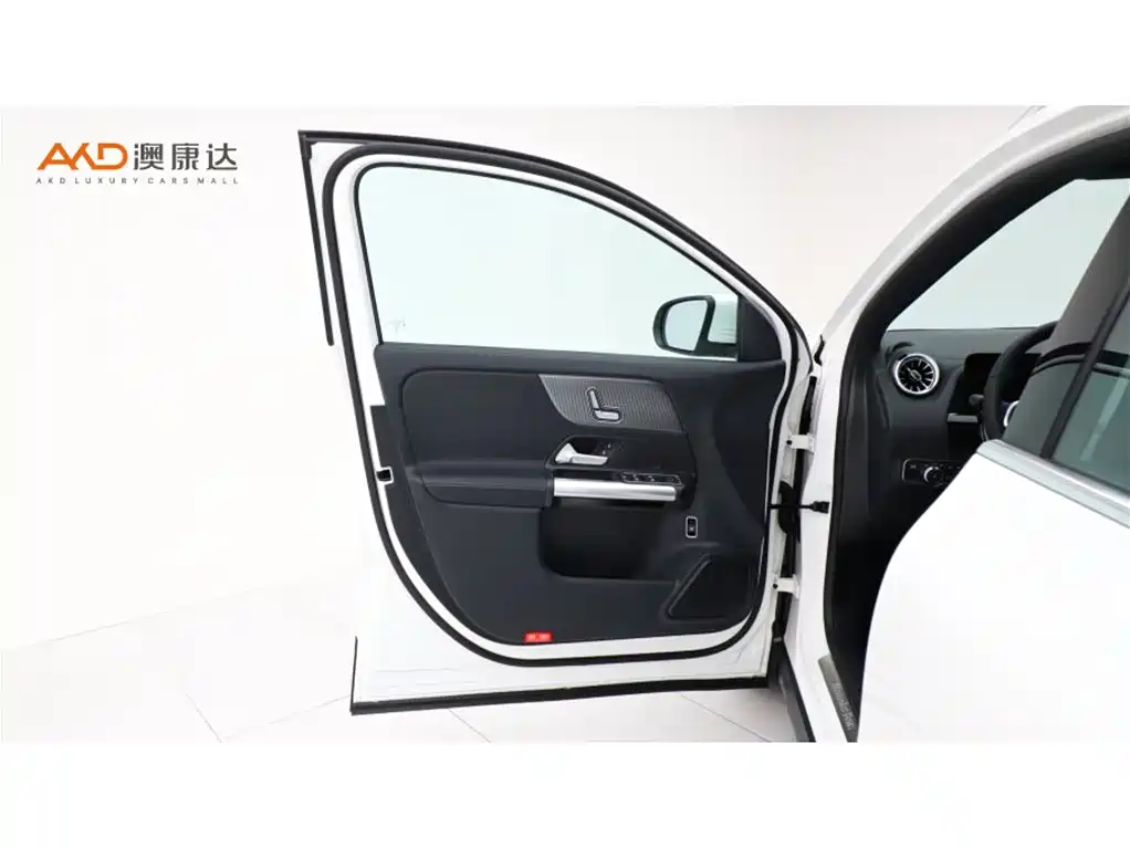Mercedes-Benz GLA 2021 — фото 10