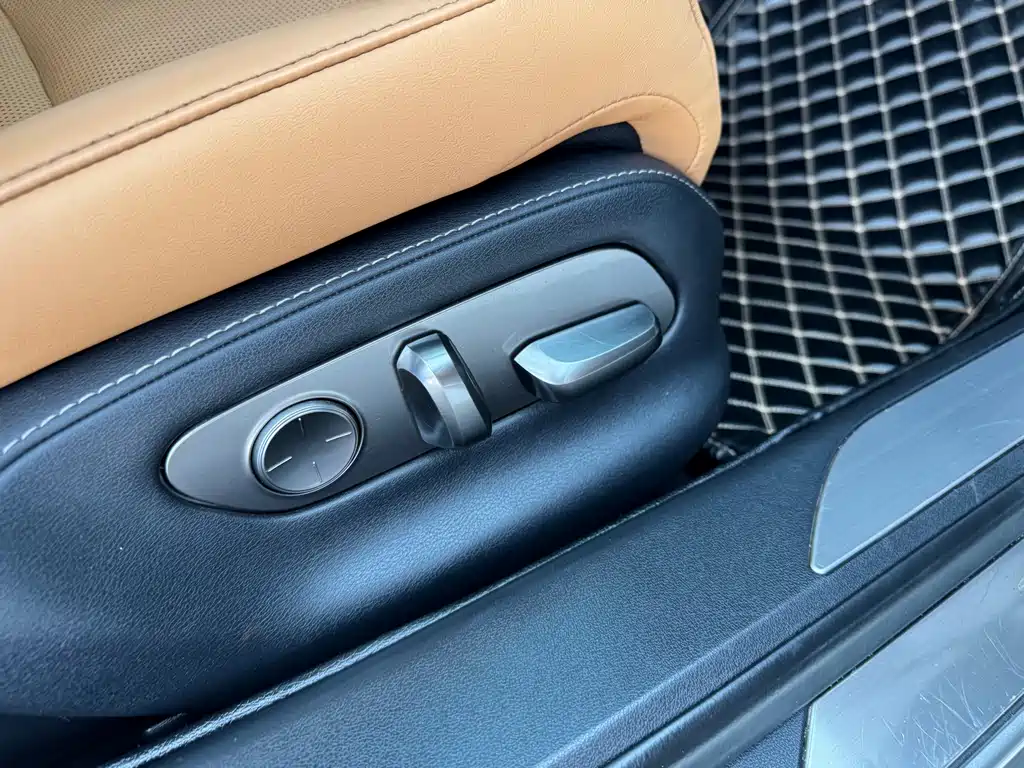 Lexus LS 2022 — фото 18