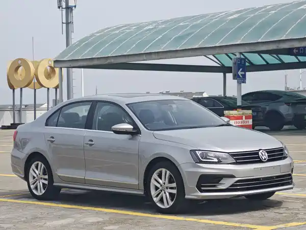 Volkswagen Sagitar 2019