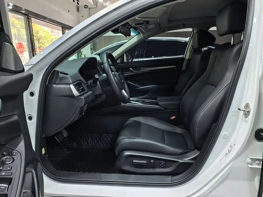Honda Accord 2022 — фото 18