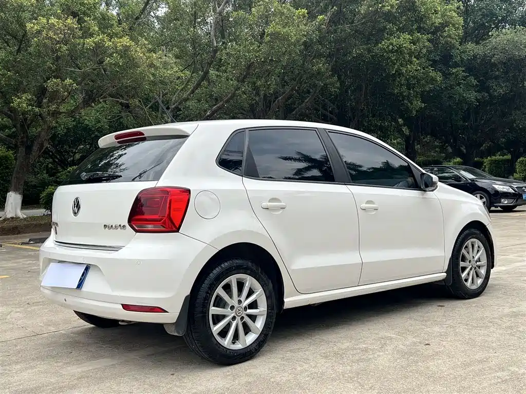 Volkswagen Polo 2014 — фото 7