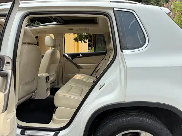 Volkswagen Tiguan 2012