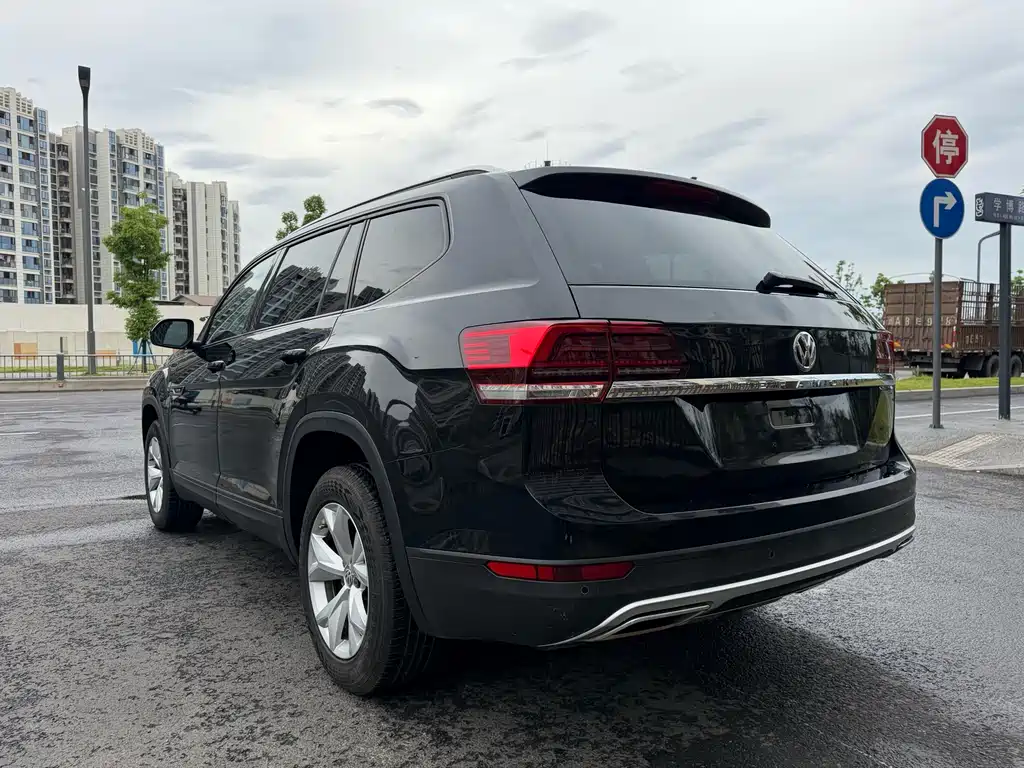 Volkswagen Teramont 2018 — фото 11