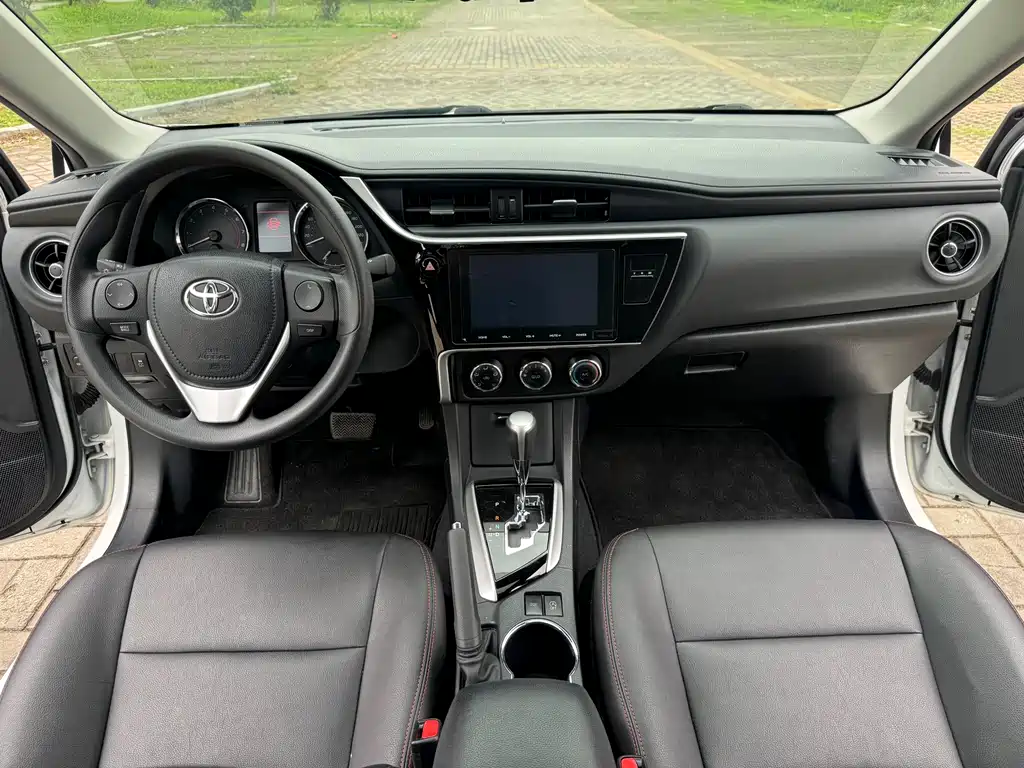 Toyota Corolla 2019 — фото 5