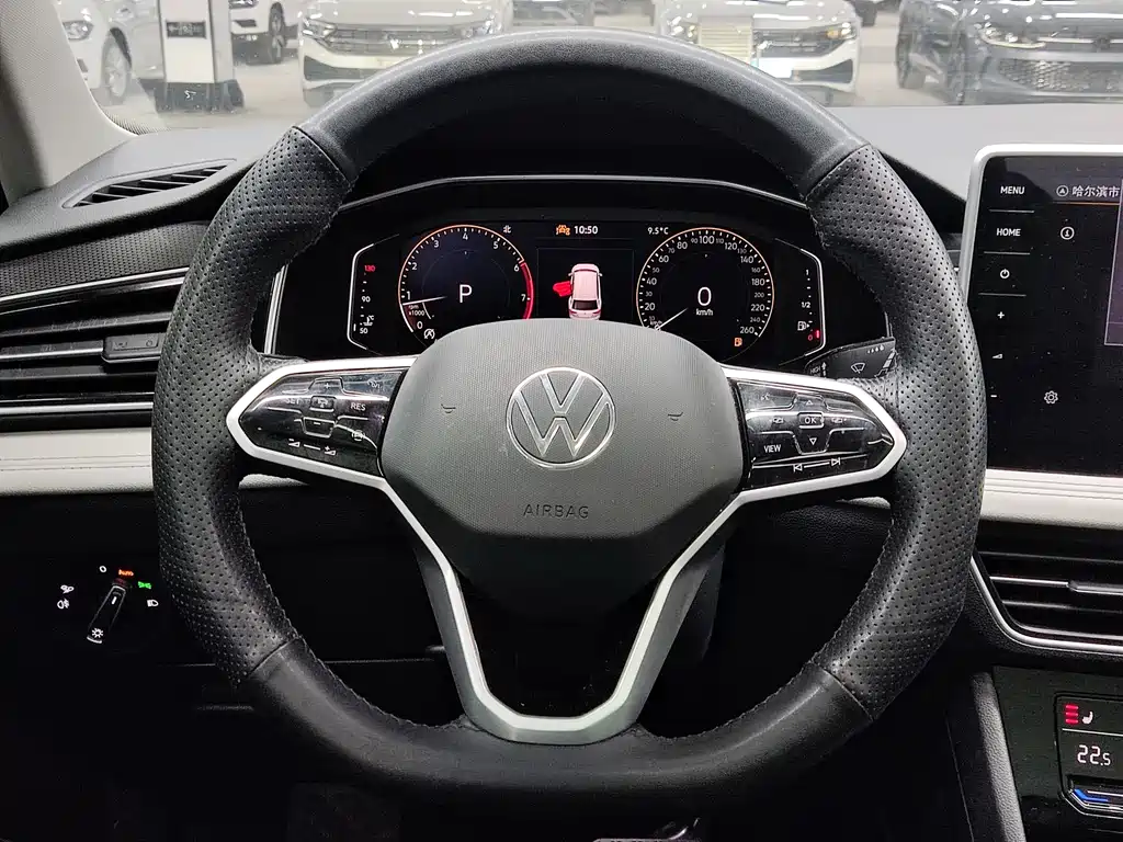 Volkswagen Tiguan L 2022 — фото 8