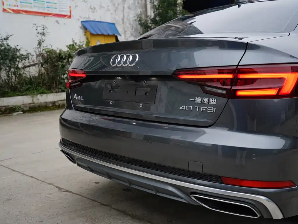 Audi A4L 2019 — фото 14
