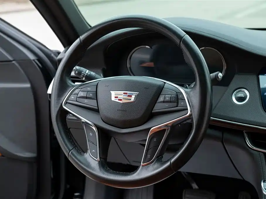Cadillac CT6 2018 — фото 22