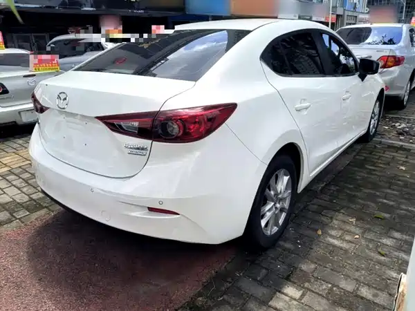 Mazda 3 Axela 2018