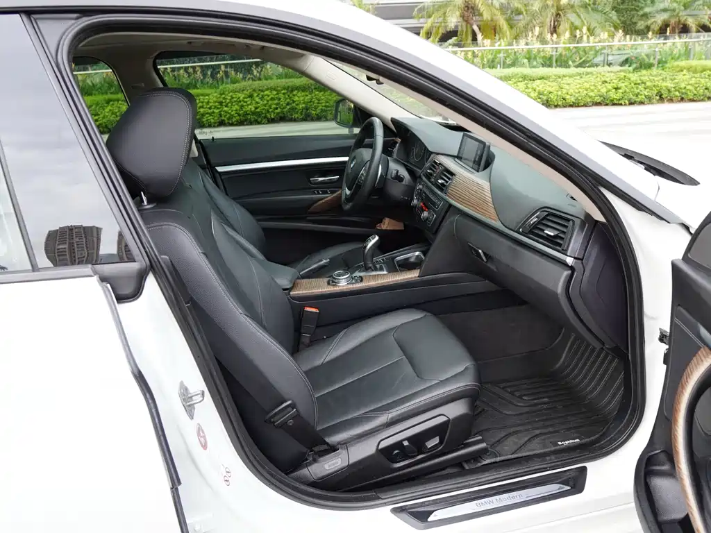 BMW 3 Series GT 2014 — фото 14