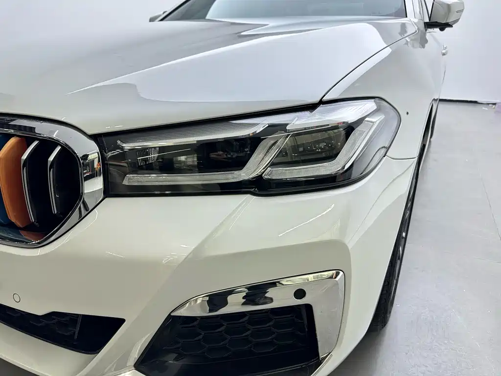 BMW 5 Series 2022