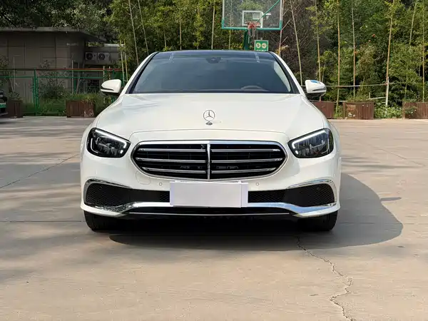 Mercedes-Benz E-Class 2021