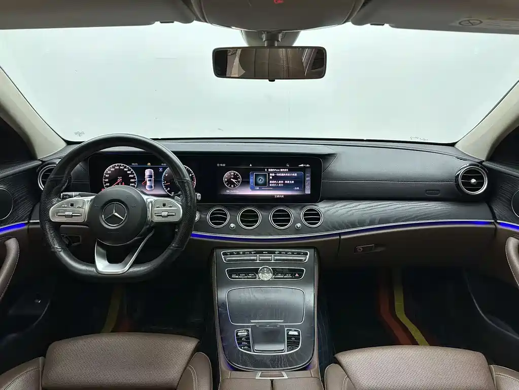 Mercedes-Benz E-Class 2019 — фото 12