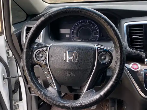 Honda Odyssey 2016