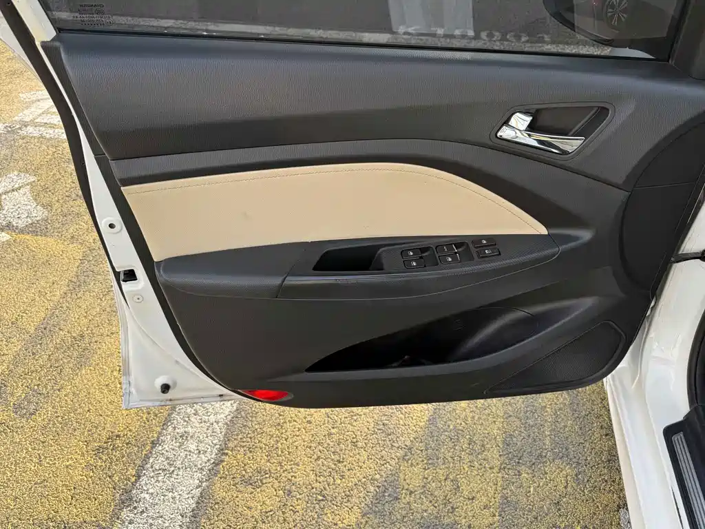 Changan Yuexiang V7 2017 — фото 19