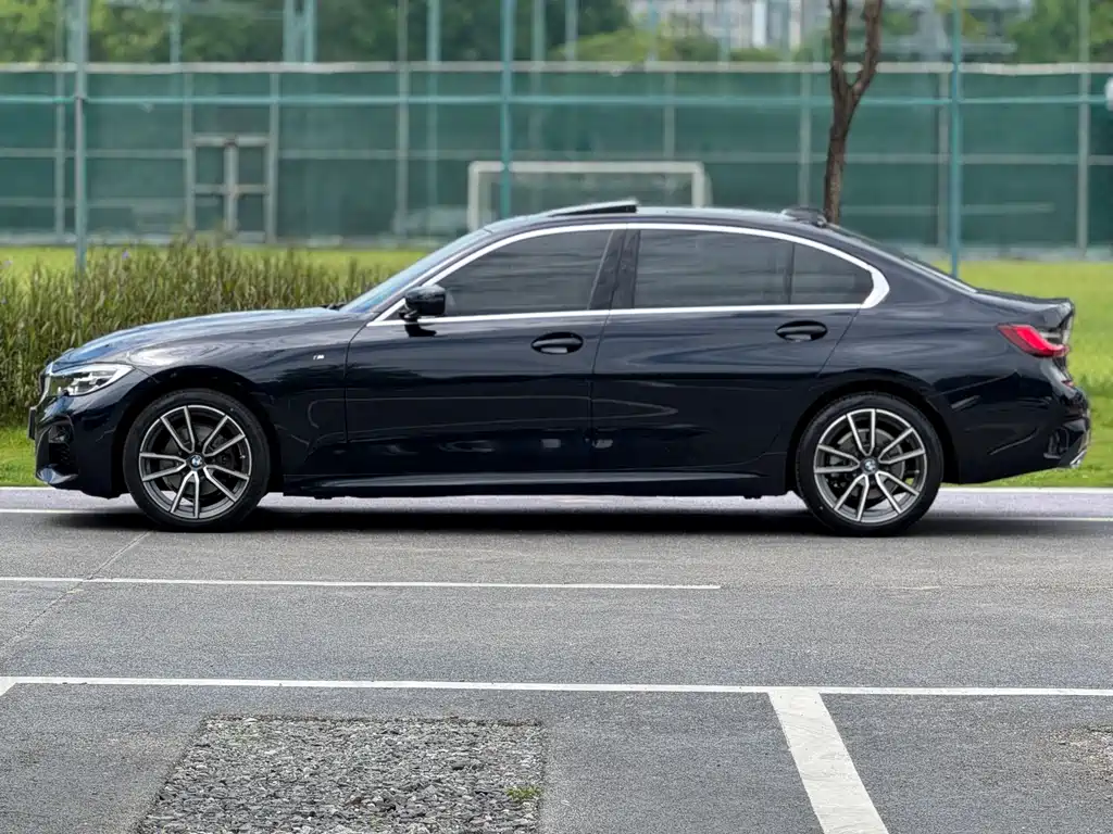 BMW 3 Series 2022