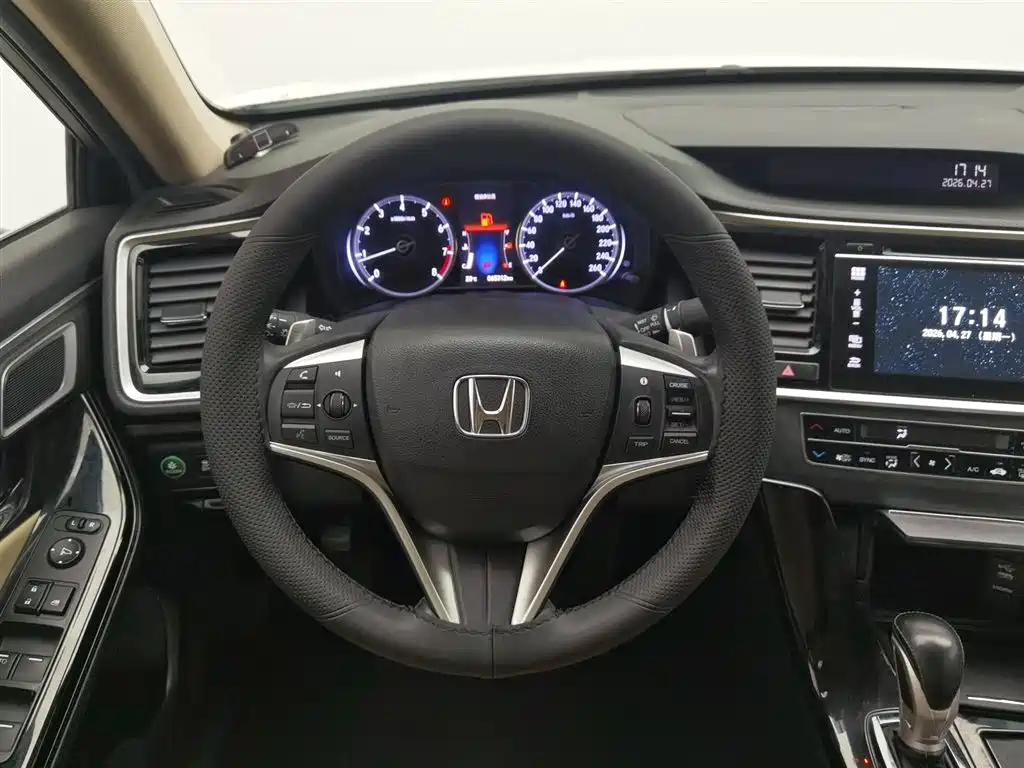 Honda Spirior 2017 — фото 11