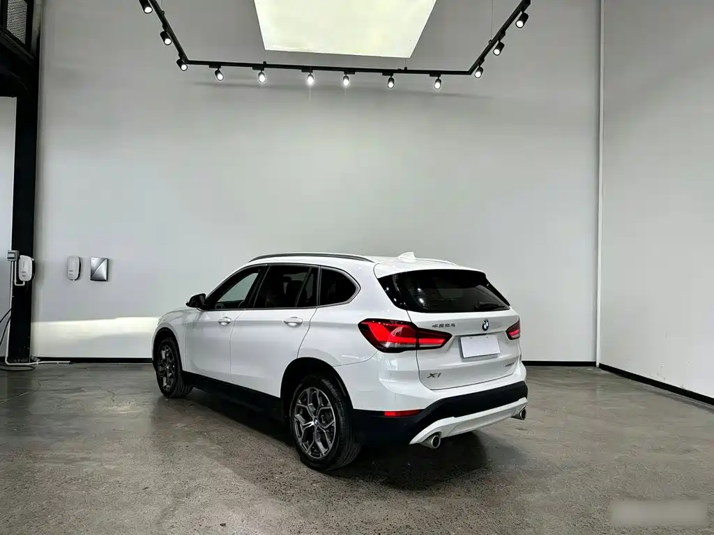 BMW X1 2022 — фото 11