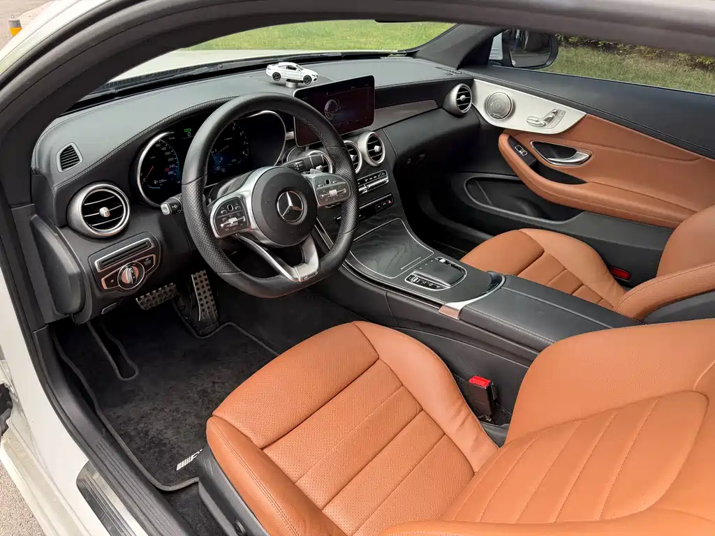 Mercedes-Benz C-Class 2019 — фото 4