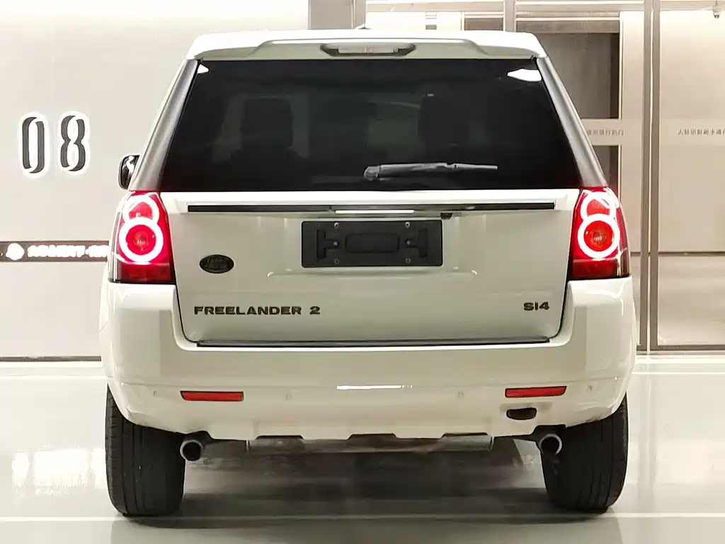 Land Rover Freelander 2 2014 — фото 17