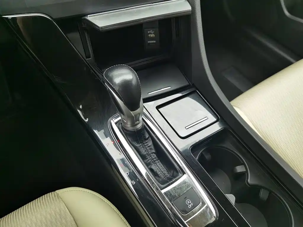 Honda Spirior 2017 — фото 13